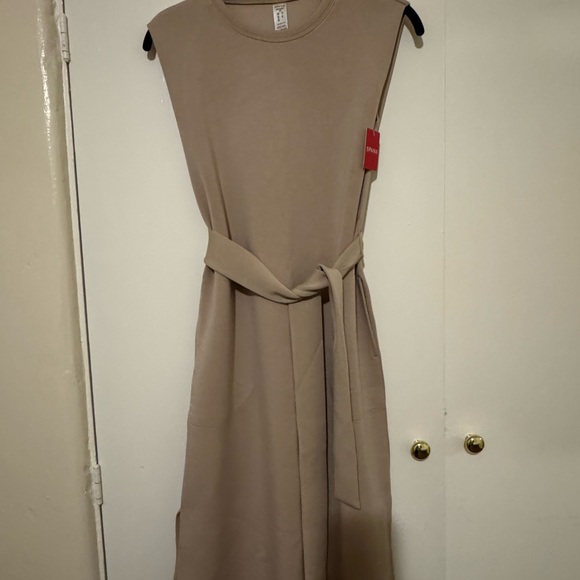 SPANX Tan Sleeveless Sheath Midi Dress for Work - Picture 3 of 3